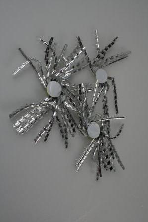krullen met plakker  zilver doos @ 100 stuks