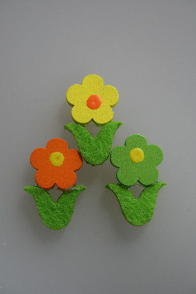 bloem met plakker geel-oranje-groen 100 stuks